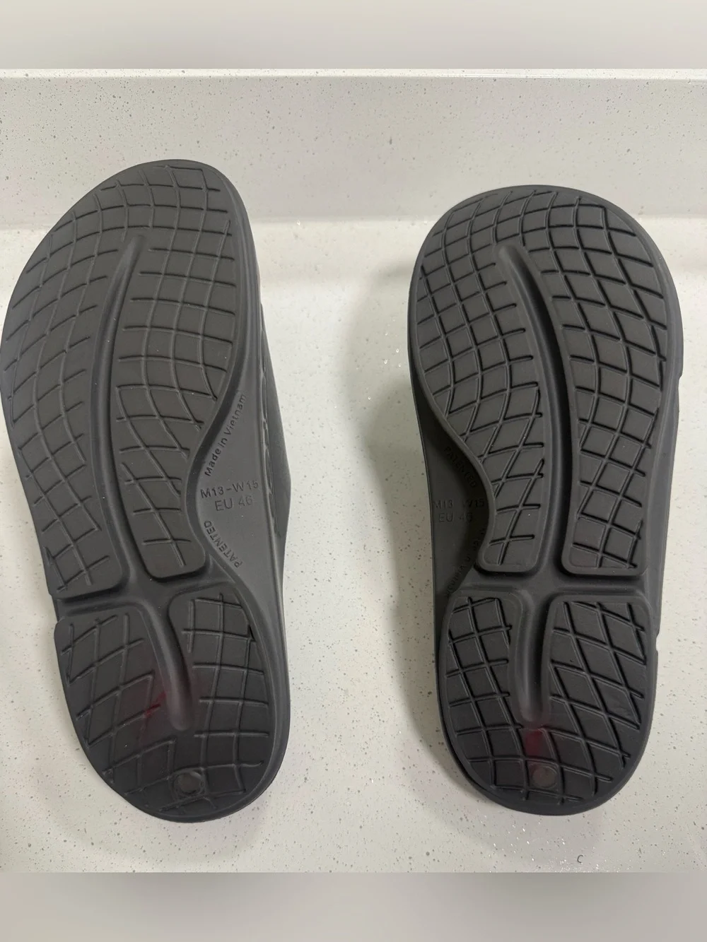 OOFOS Slide Gray Sandals